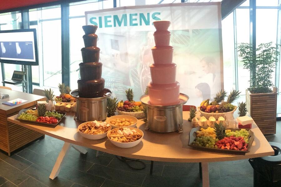 Chocoladefontein op een bedrijfsfeest (3)